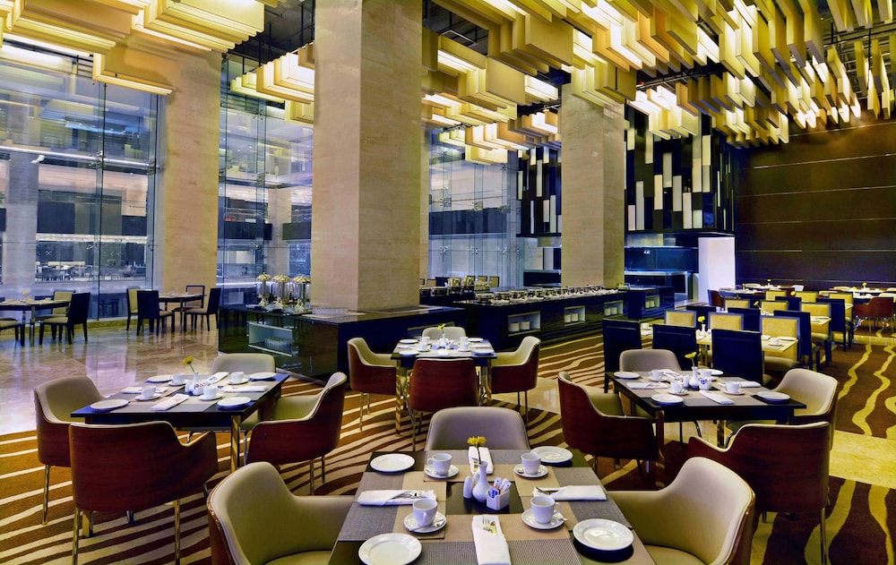 Radisson Blu Chattogram Bay View 50/70