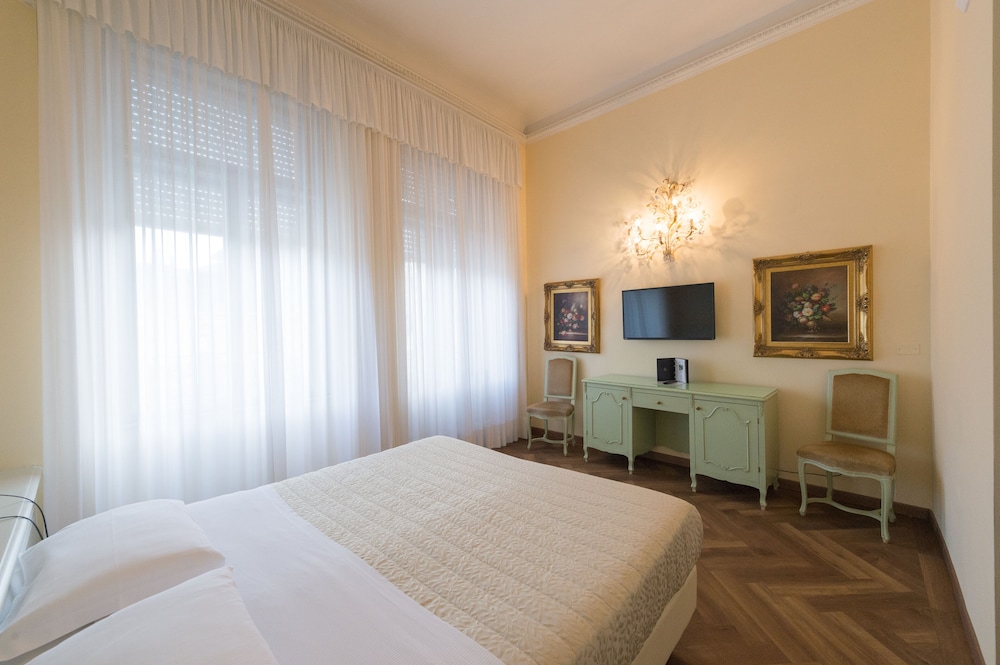 Grand Hotel Liberty 11/50