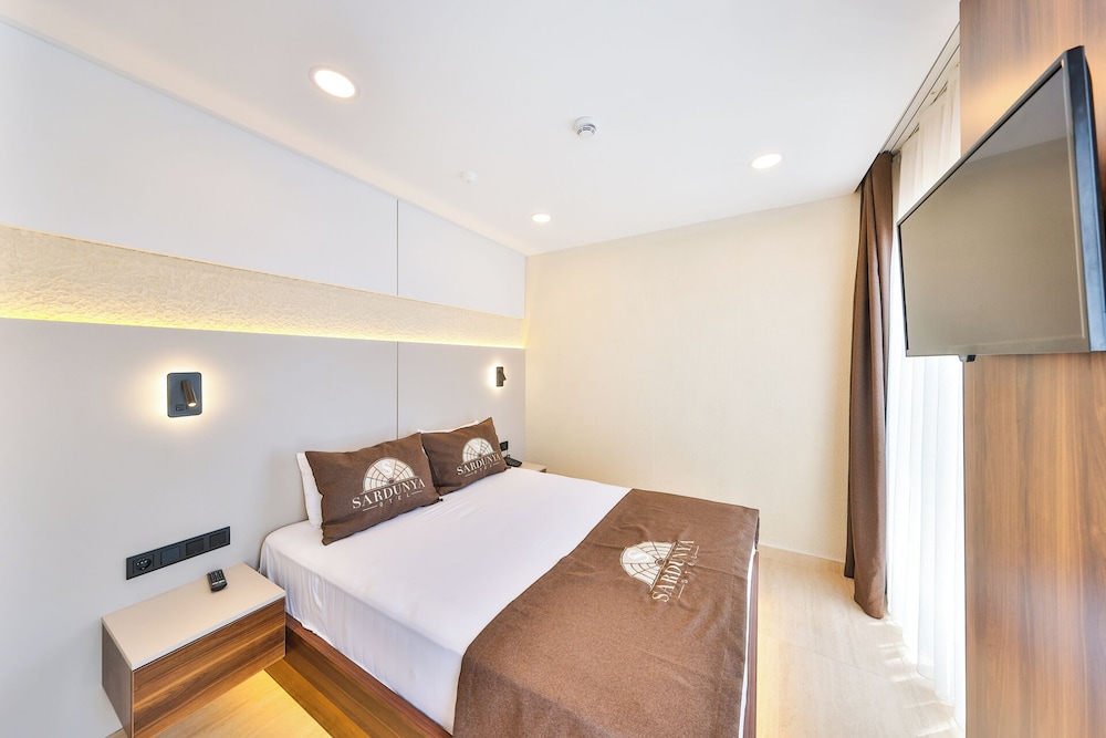 Sardunya Otel 23/50