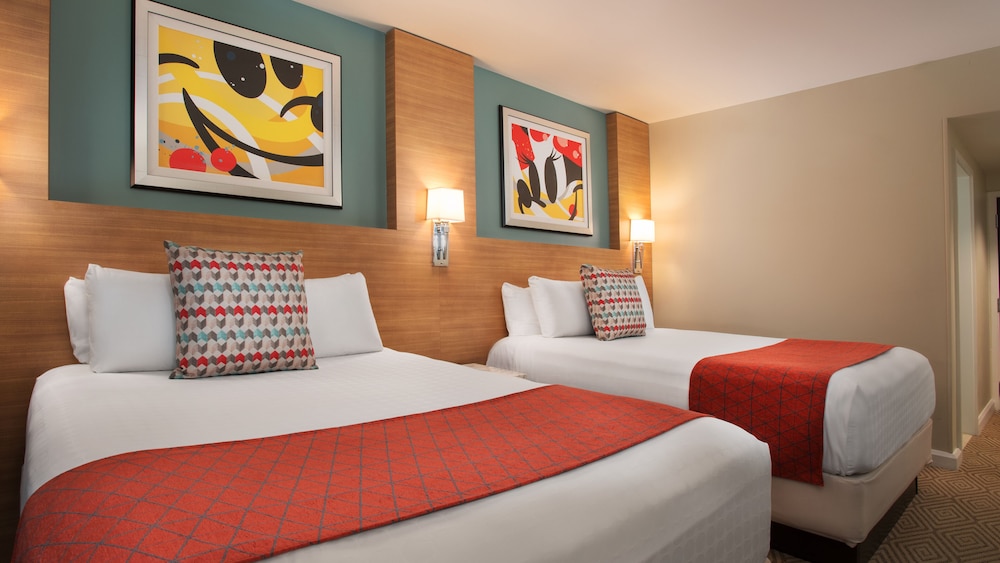 Bay Lake Tower at Disneys Contemporary Resort 10/39