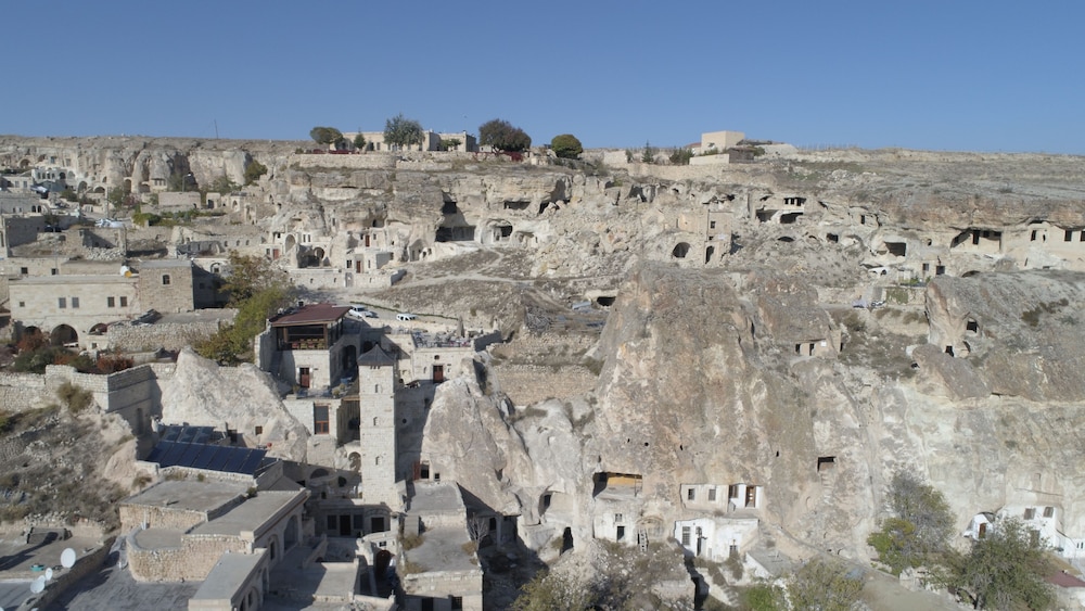 Taru Cave Suites 42/50
