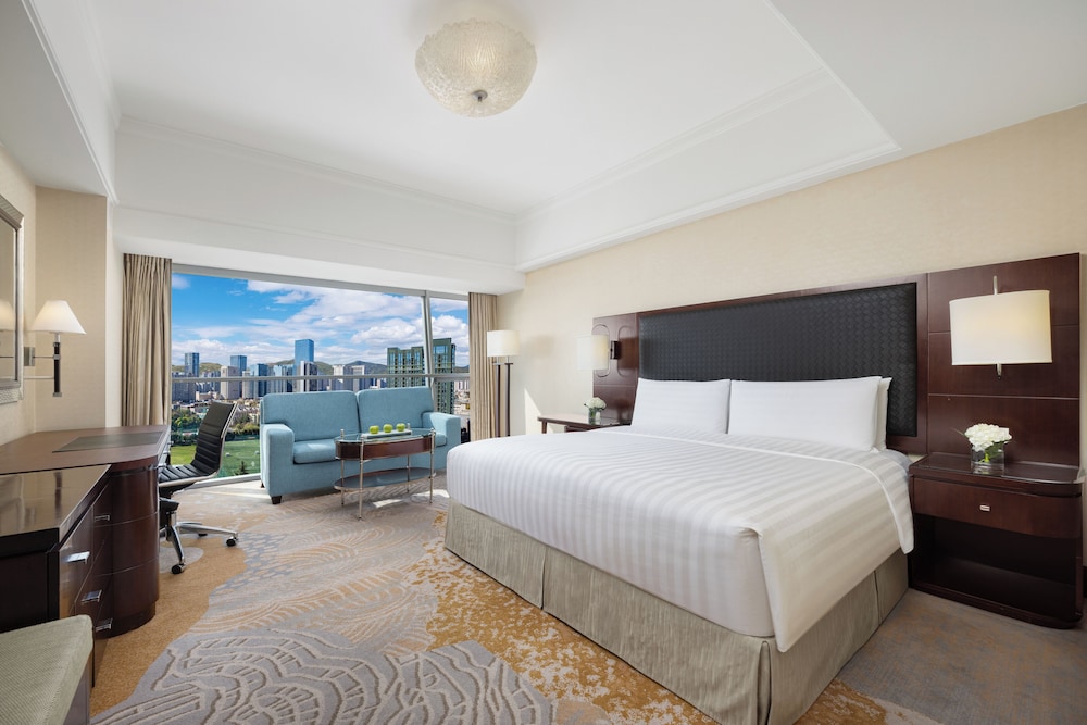 Horizon, Club, King Bed