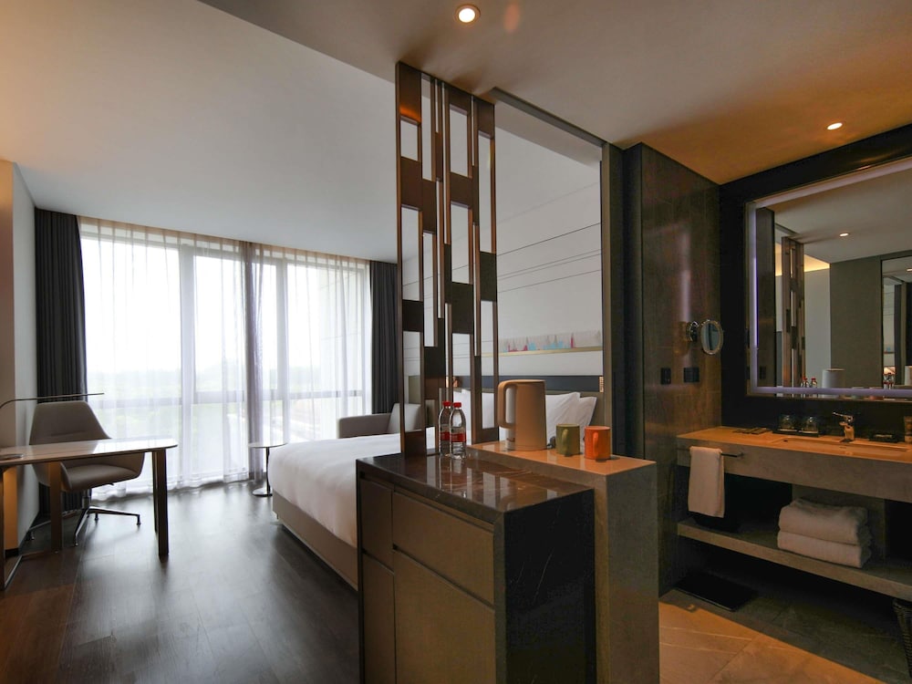 Novotel Shanghai Chuansha 46/66