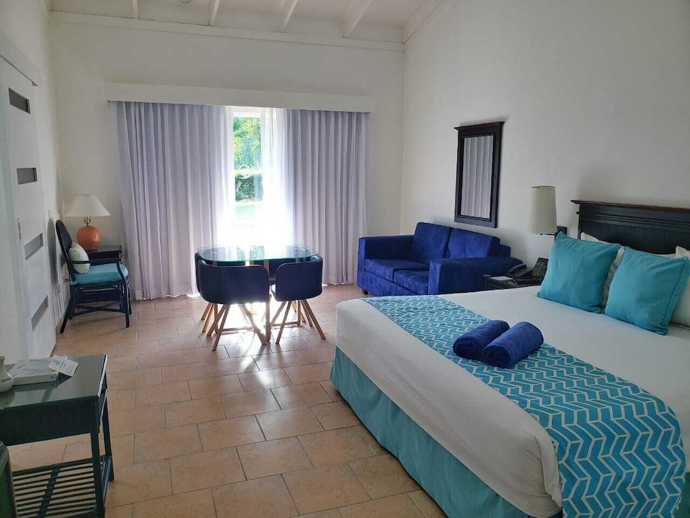 Blue Jacktar Hotel And Golf 23/89