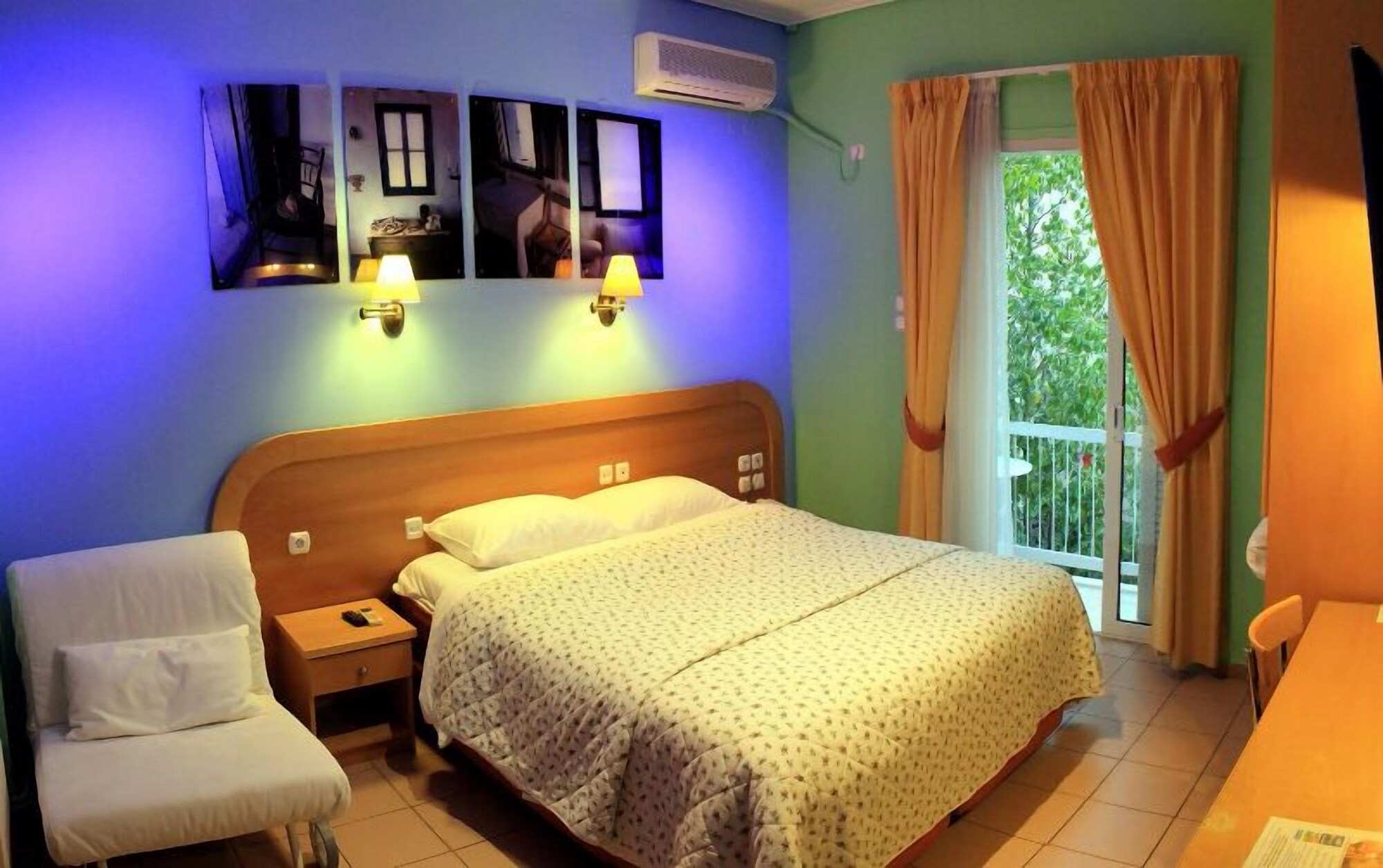 Standard, Single, Single Bed