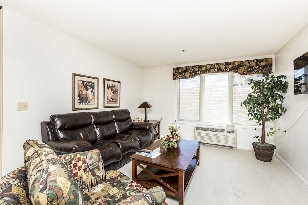 Highland Estates Resort 52/60
