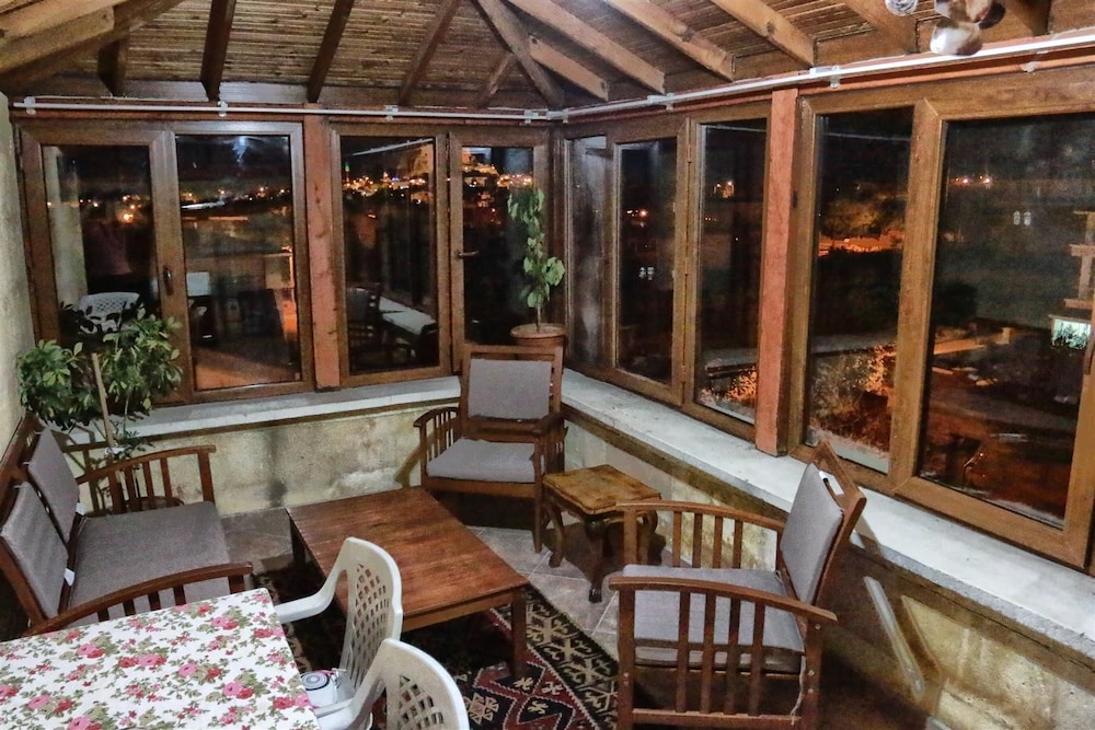 Uchisar Stone House 34/41