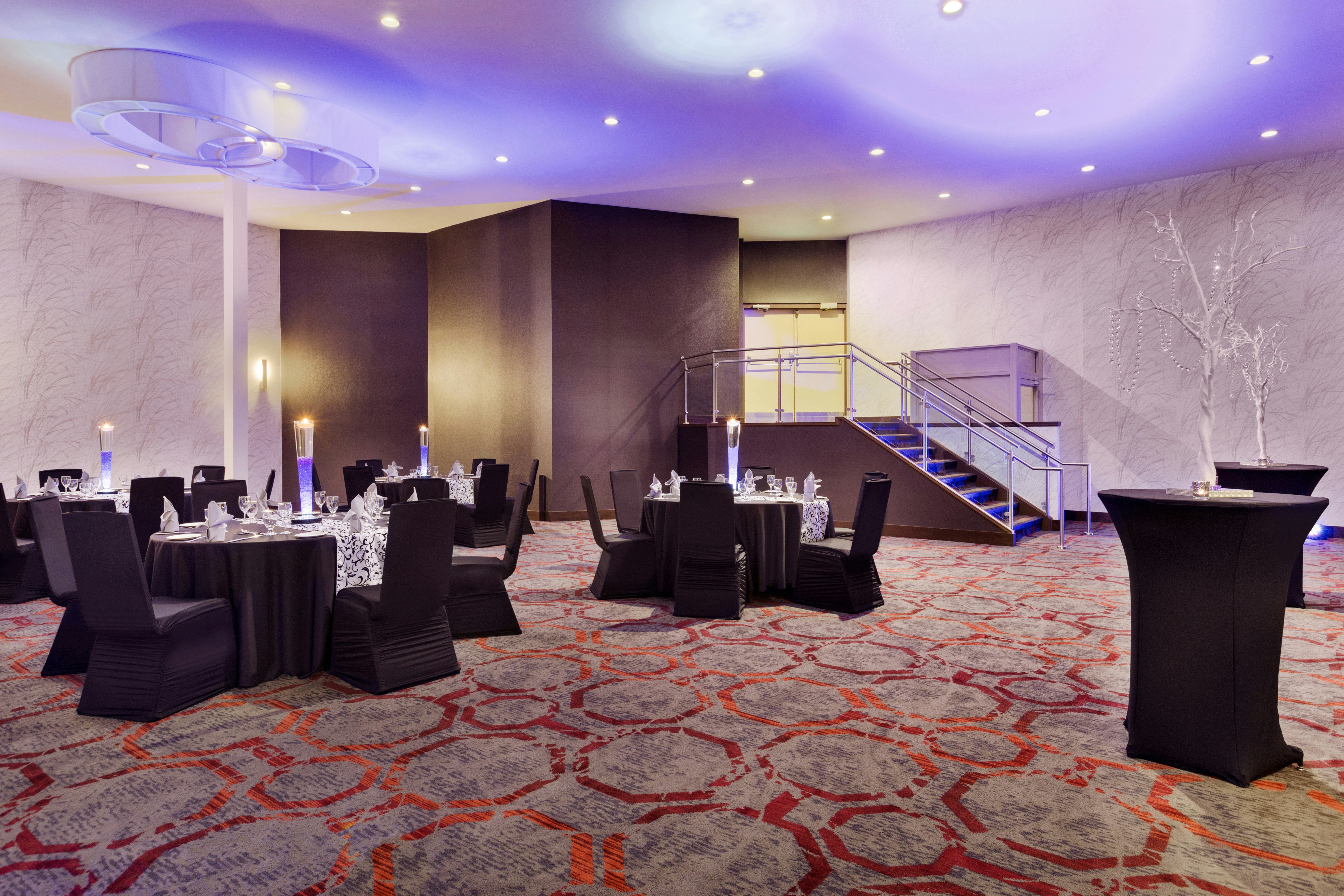Doubletree By Hilton Toronto Airport West 23/24