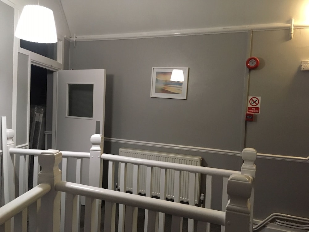 Old Castle Hotel 18/35
