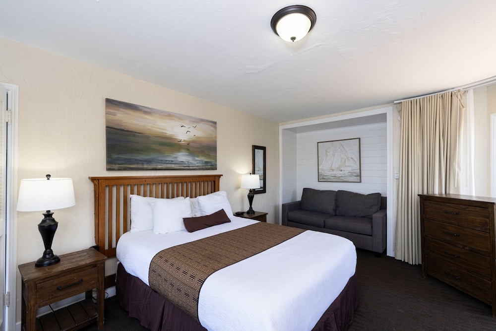 Capitola Venetian Hotel 15/60