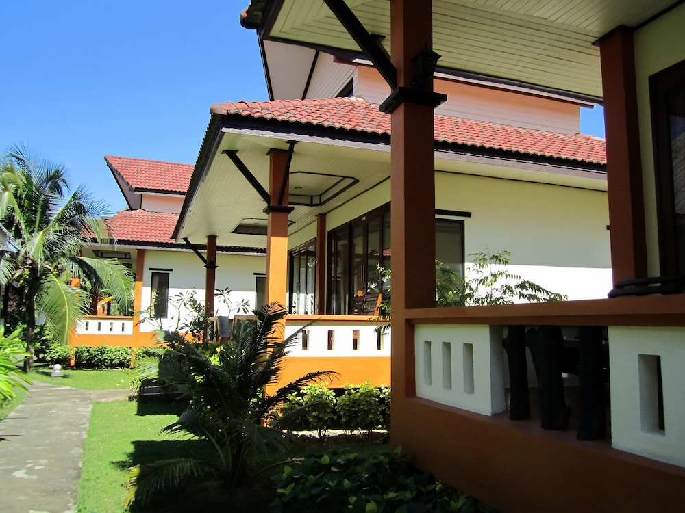LANTA IL MARE BEACH RESORT 7/73