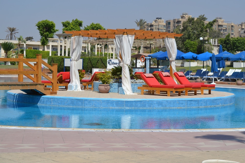 Pyramids Park Resort Cairo 59/65