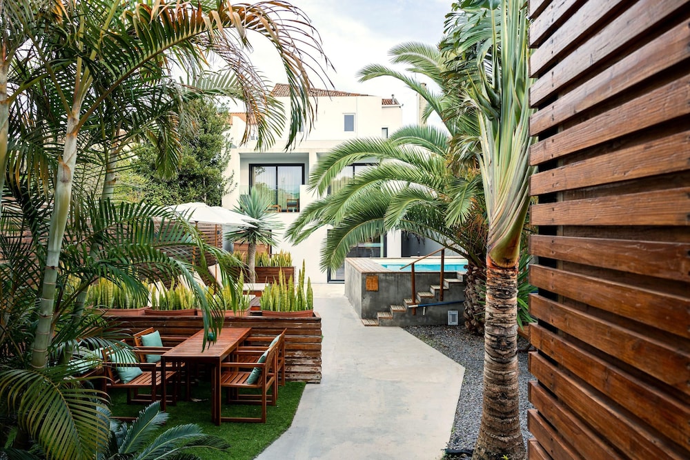 Casa do Contador - Suites and Pool (ex. Azores Flats - Ponta Delgada) 65/73