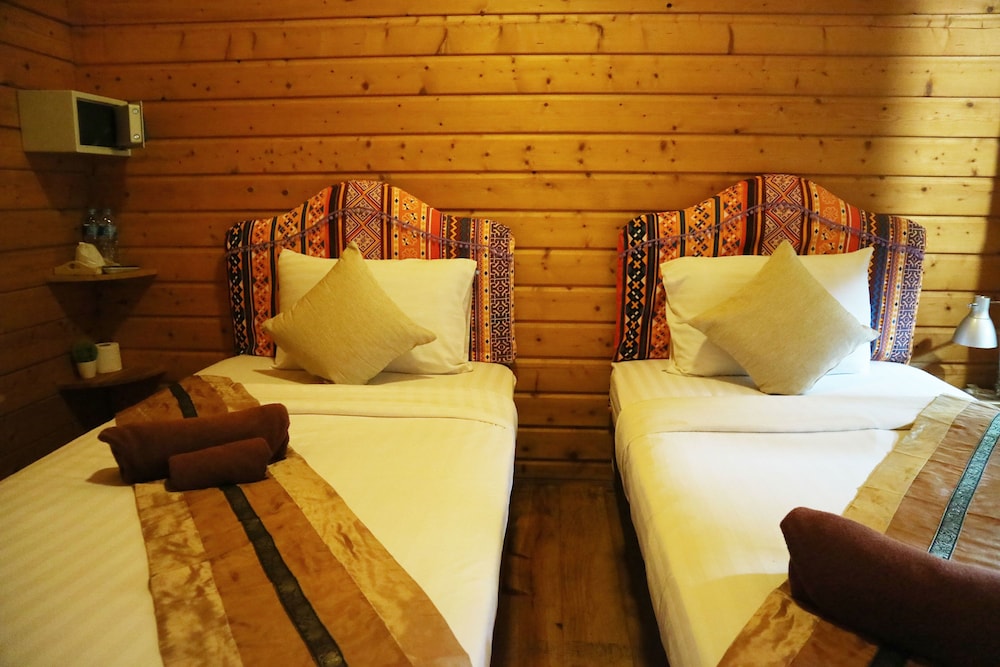 Loghome Boutique 33/71