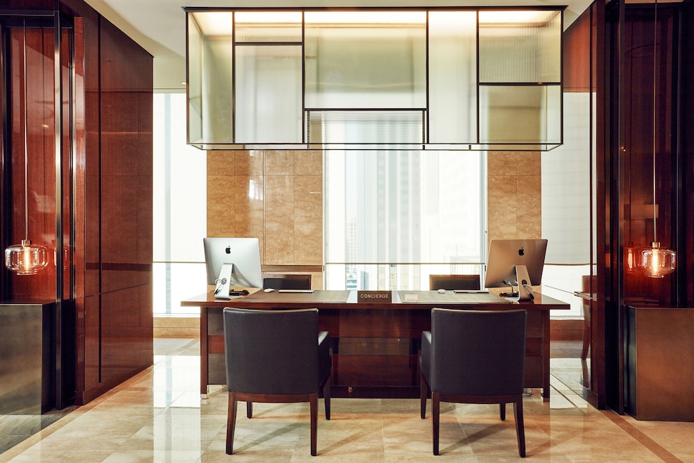 Crown Park Hotel Seoul 61/71