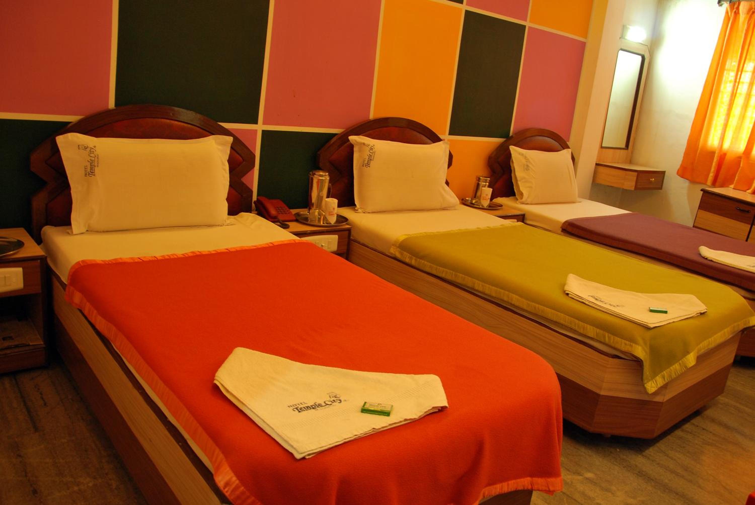 Hotel Temple City 16/49