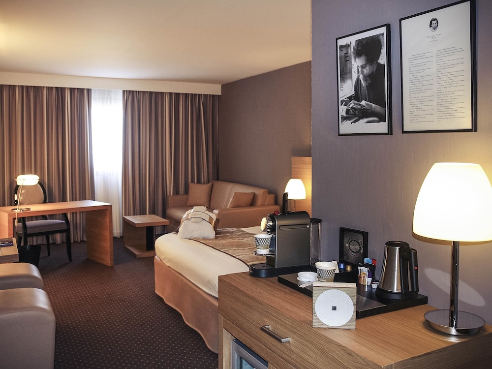 Mercure Bordeaux Lac Hotel 50/77