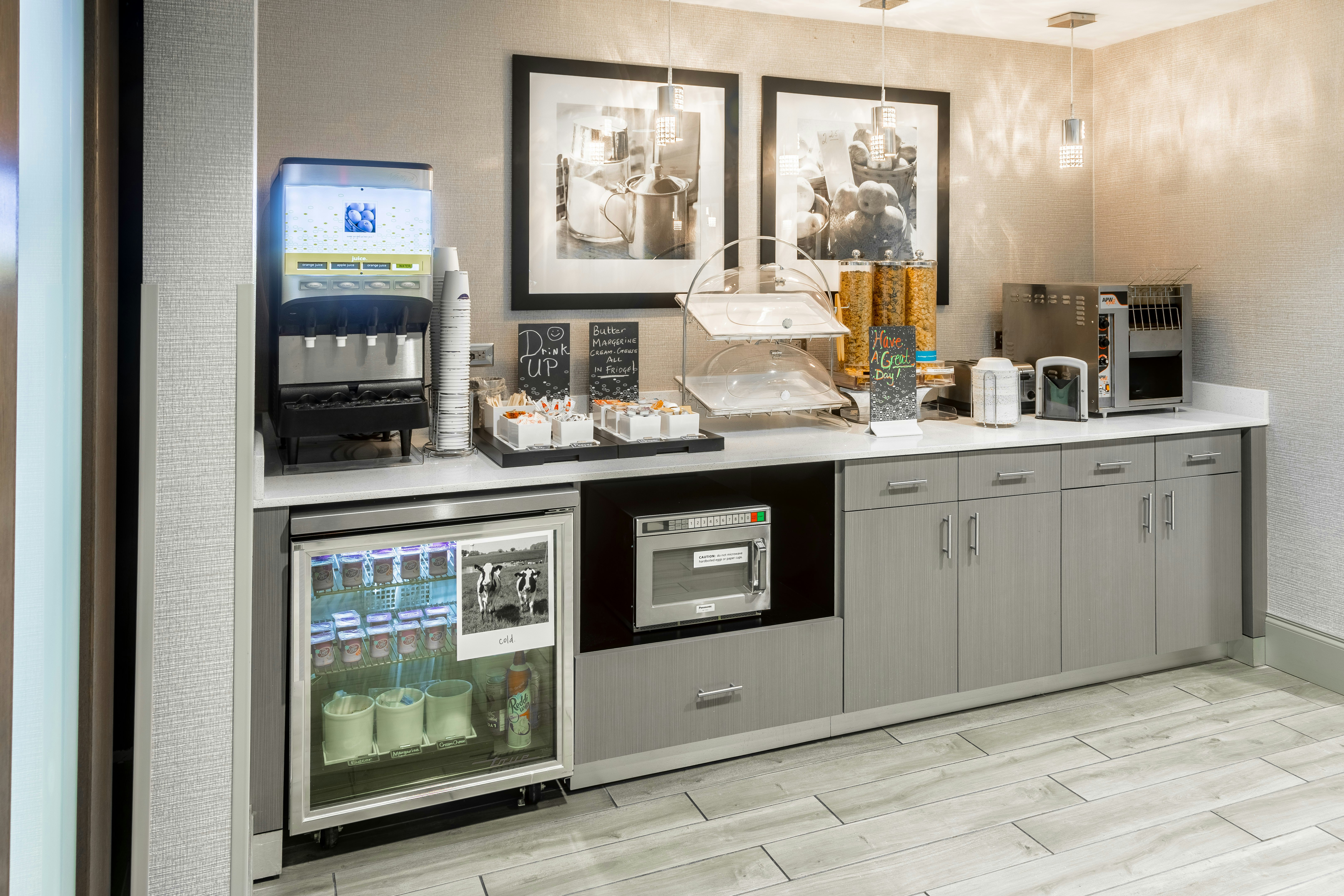 Hampton Inn Suites Dublin 7/50
