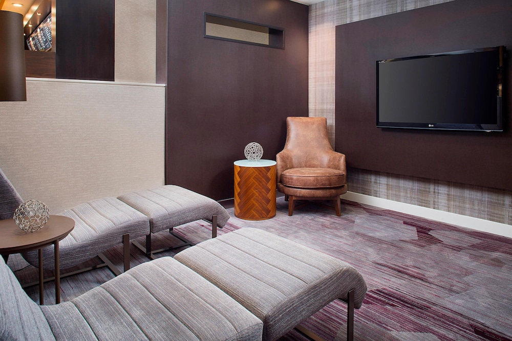 Courtyard By Marriott Birmingham Homewood 11/32