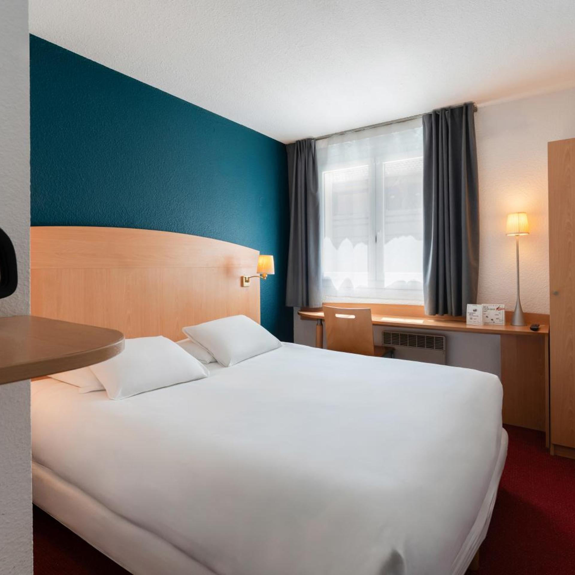 Room, Double Bed