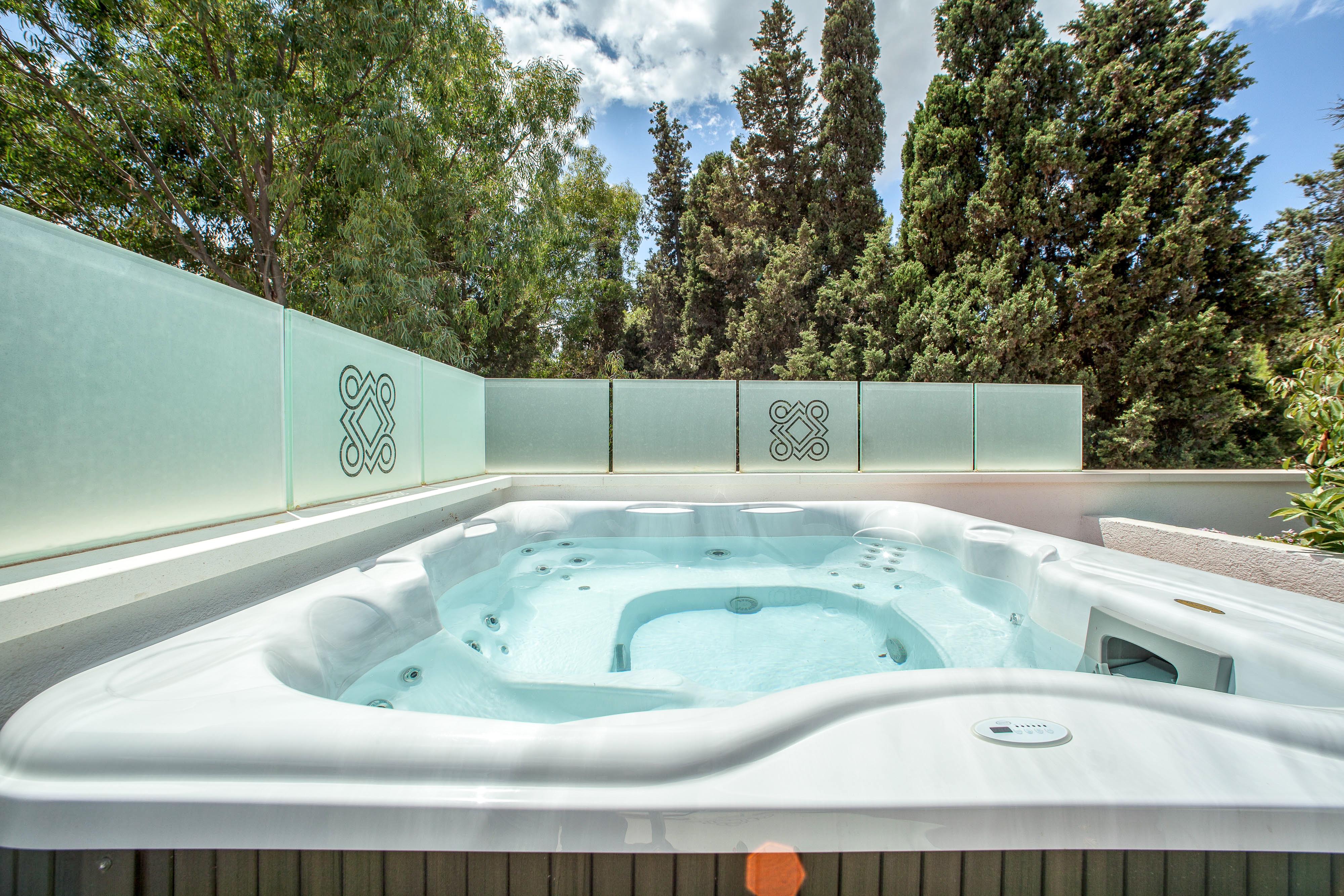 Noha Lifestyle - Adults Only 30/46