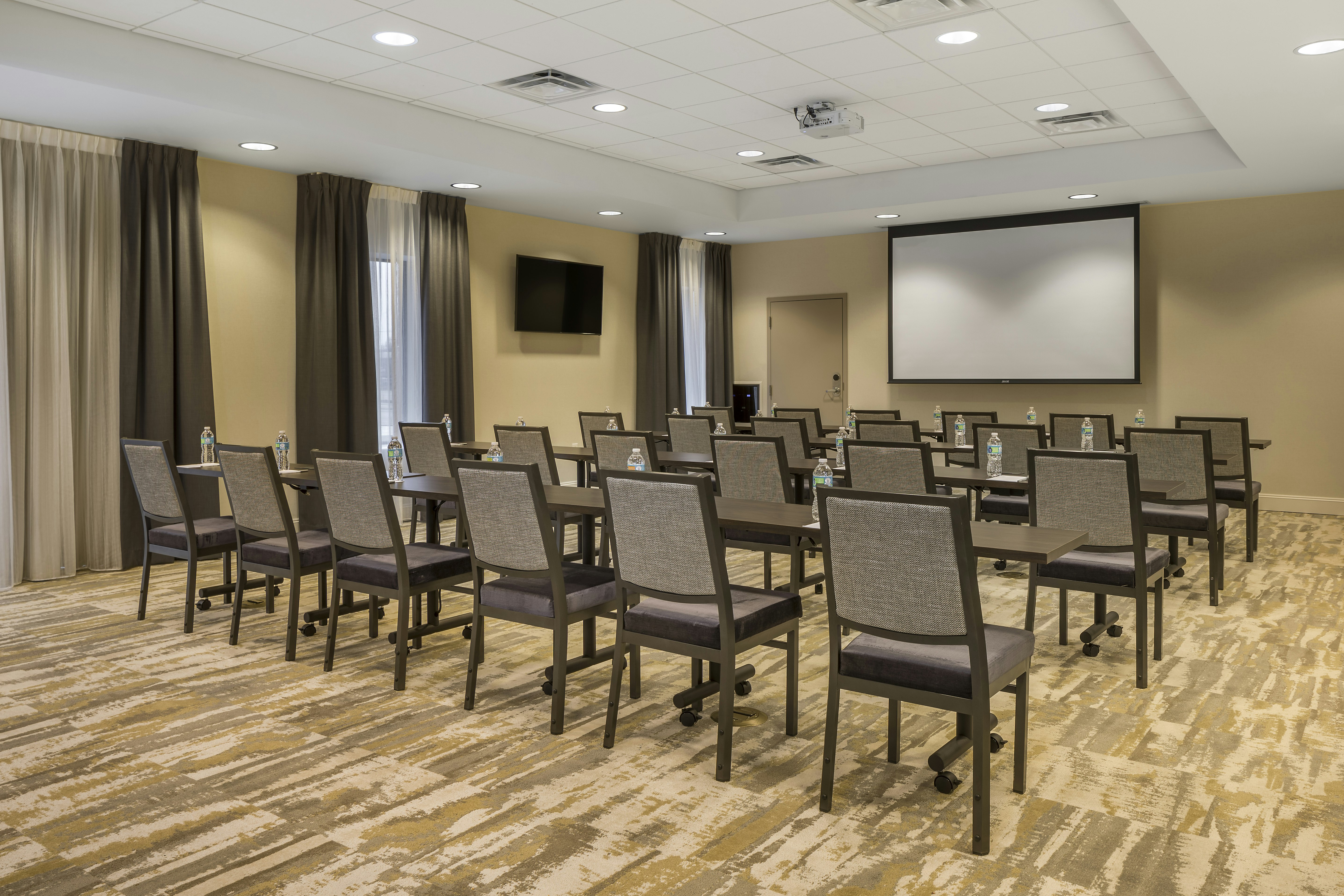 Hampton Inn & Suites Newport-Cincinnati 35/44