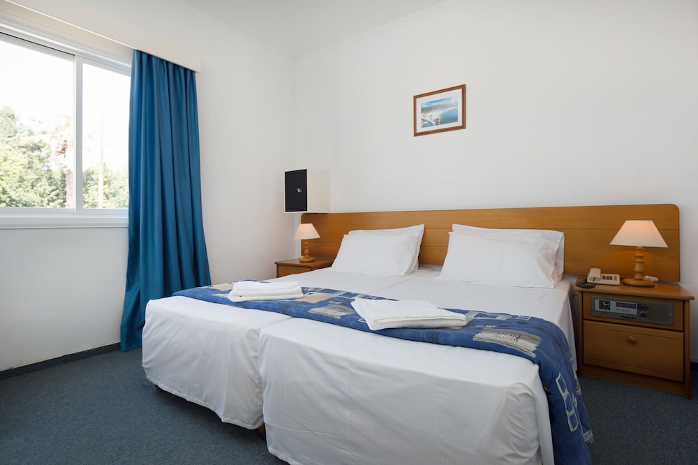 Sunny Hill Hotel Apartments 13/58