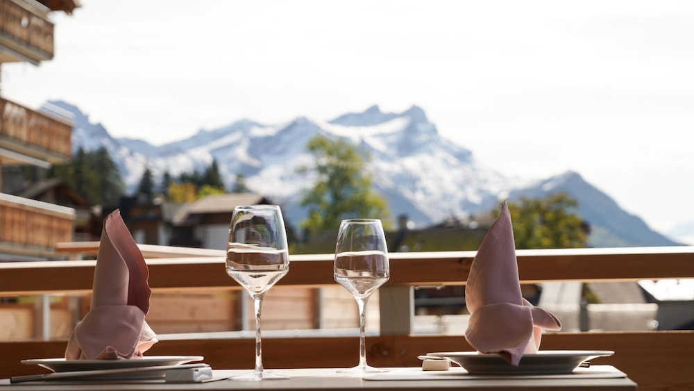 VIU Hotel Villars 20/50