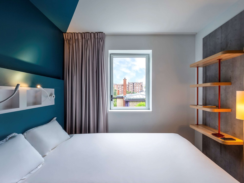 Ibis Budget Paris Clichy Mairie 19/65