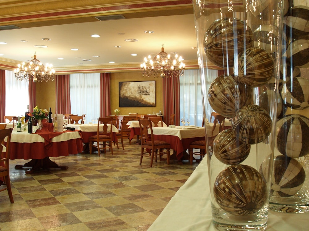 Hotel Pamplona Villava 11/20