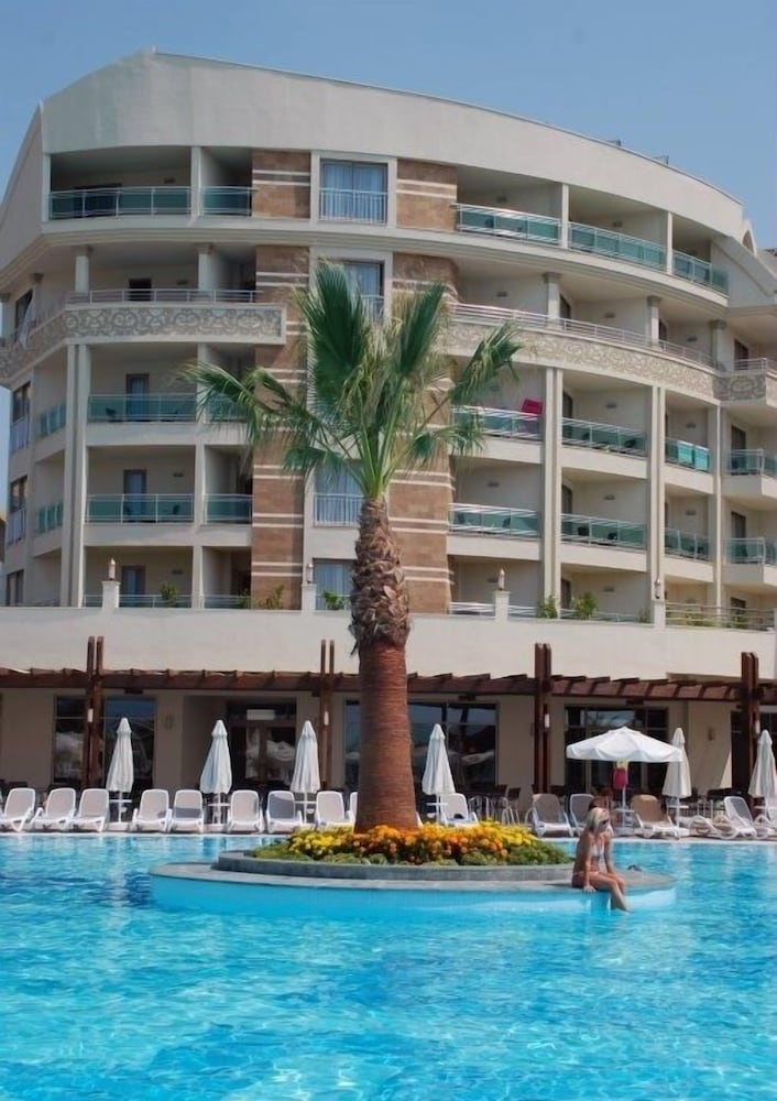 Seamelia Beach Resort Hotel Spa in EVRENSEKI