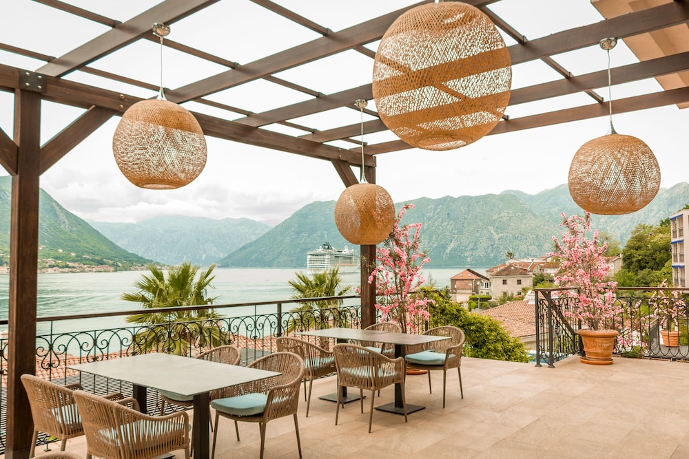 Huma Kotor Bay Hotel & Villas 64/79