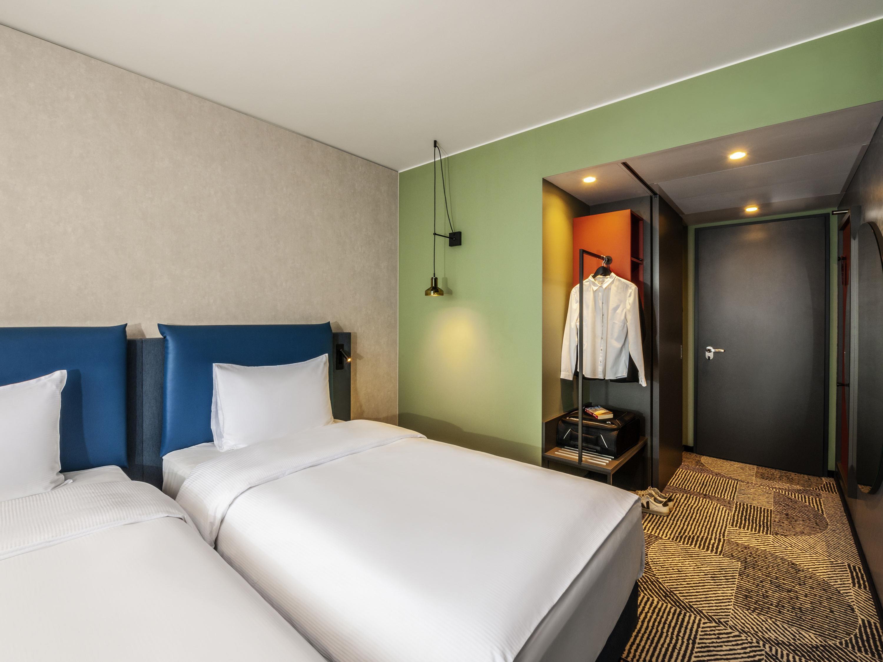 Big, Comfortable, Modern, Standard, Twin Beds
