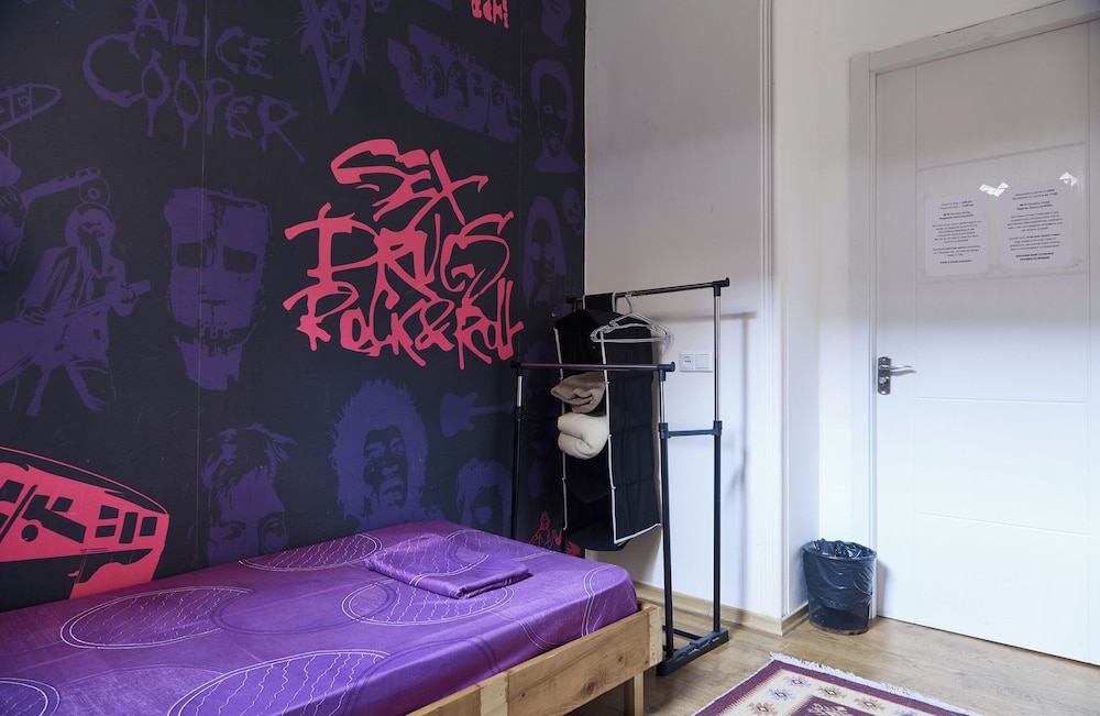 ECONOMY, DOUBLE BED