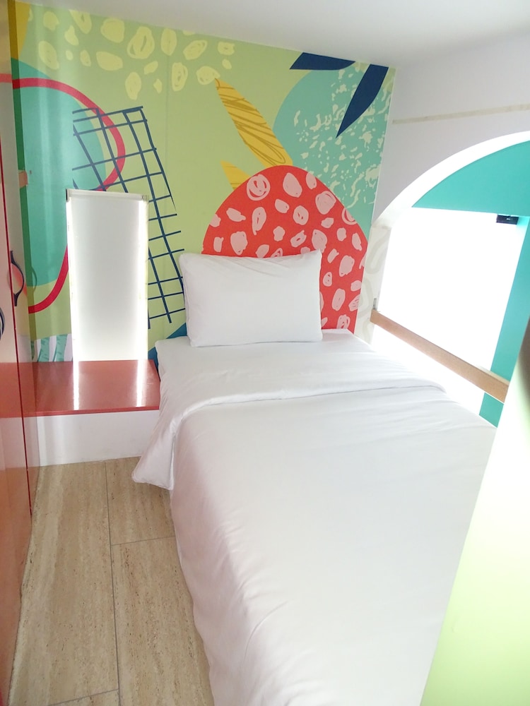 غرفة اقتصادية بثمانية أسرّة، The Nomadic Design Hostel 4/5