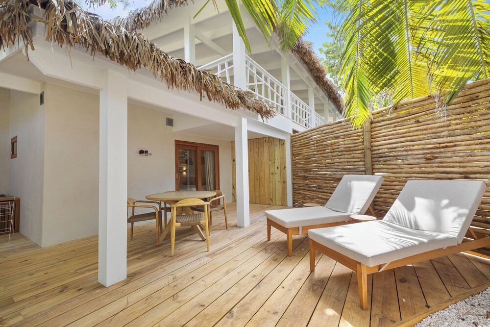 Sorobon Beach Resort & Wellness 24/50
