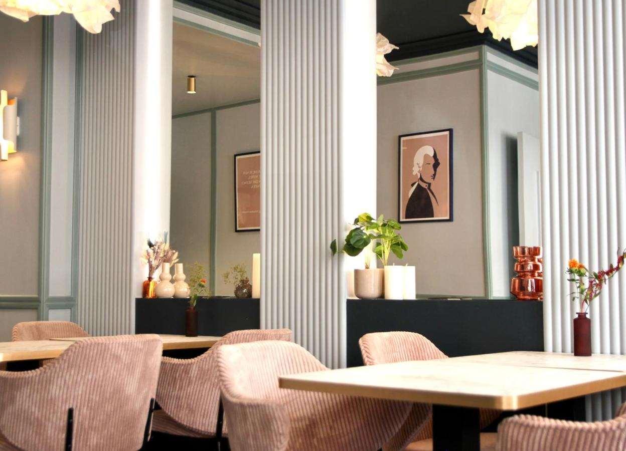 AMADEUS HOTEL 30/40