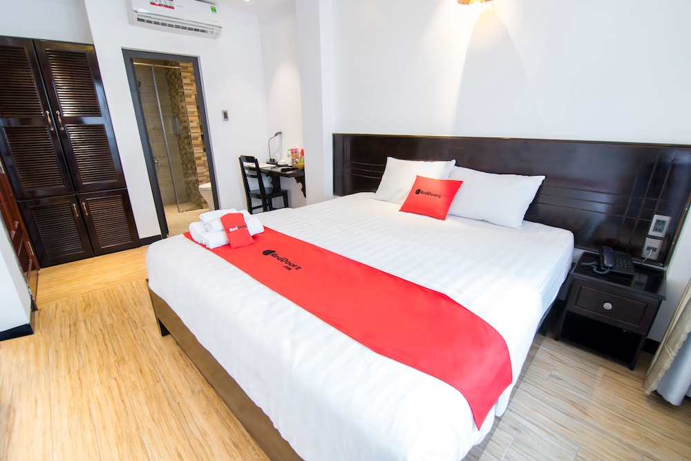 Reddoorz Plus Near Ba Chieu Market 14/24