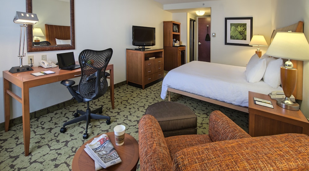 Hilton Garden Inn Huntsville Space Center 14/55