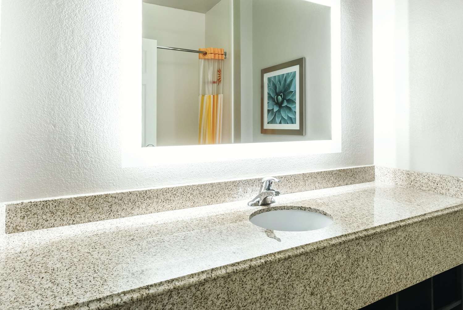 La Quinta Inn and Suites Phoenix I-10 West 45/50