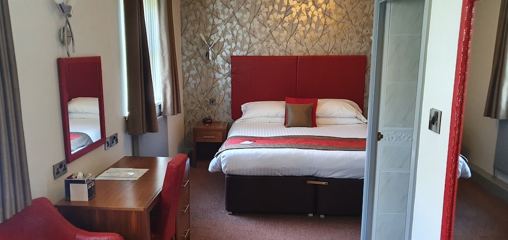 Family, Multiple Beds
