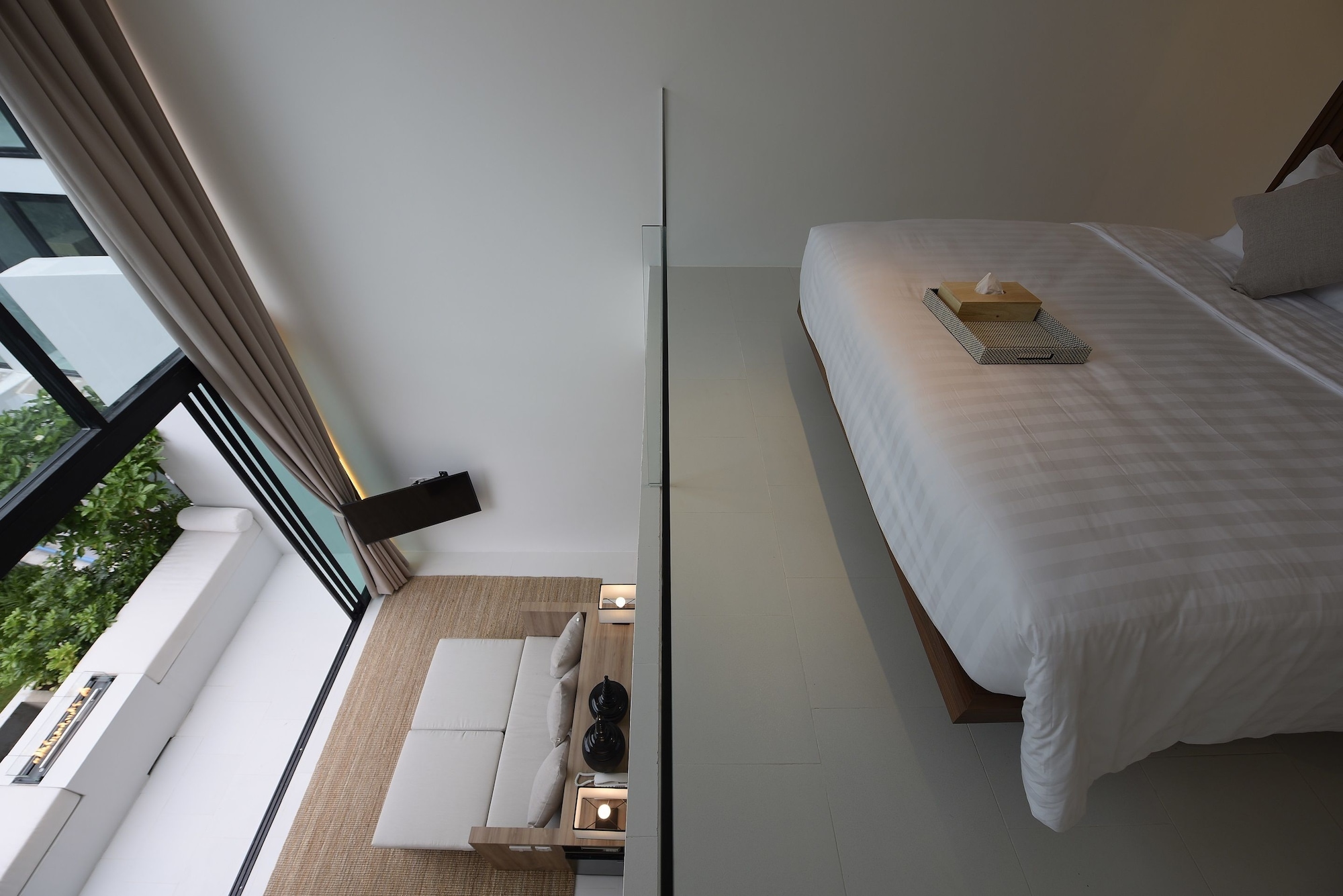 DUPLEX, LANNA