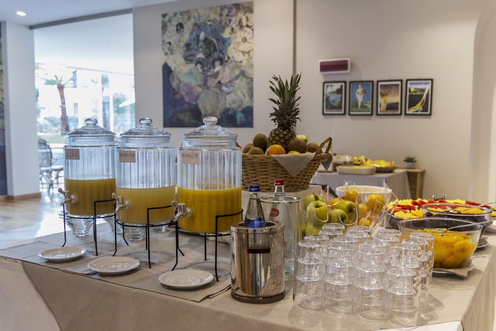 Mediterraneo Emotional Hotel And Spa 67/77