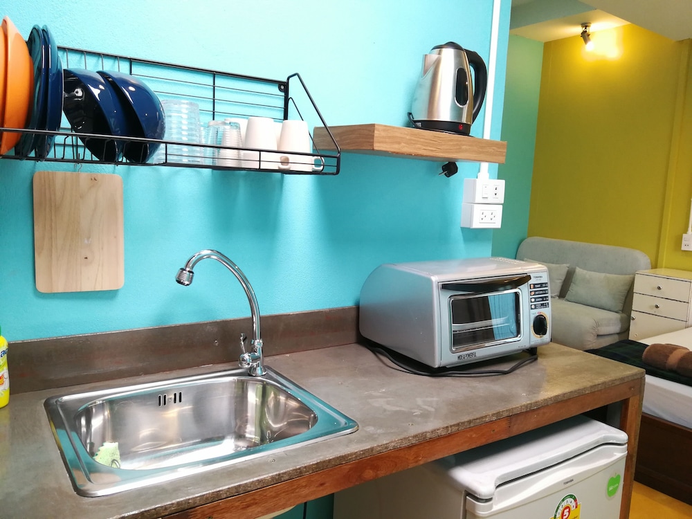 60 Bluehouse - Hostel 38/40