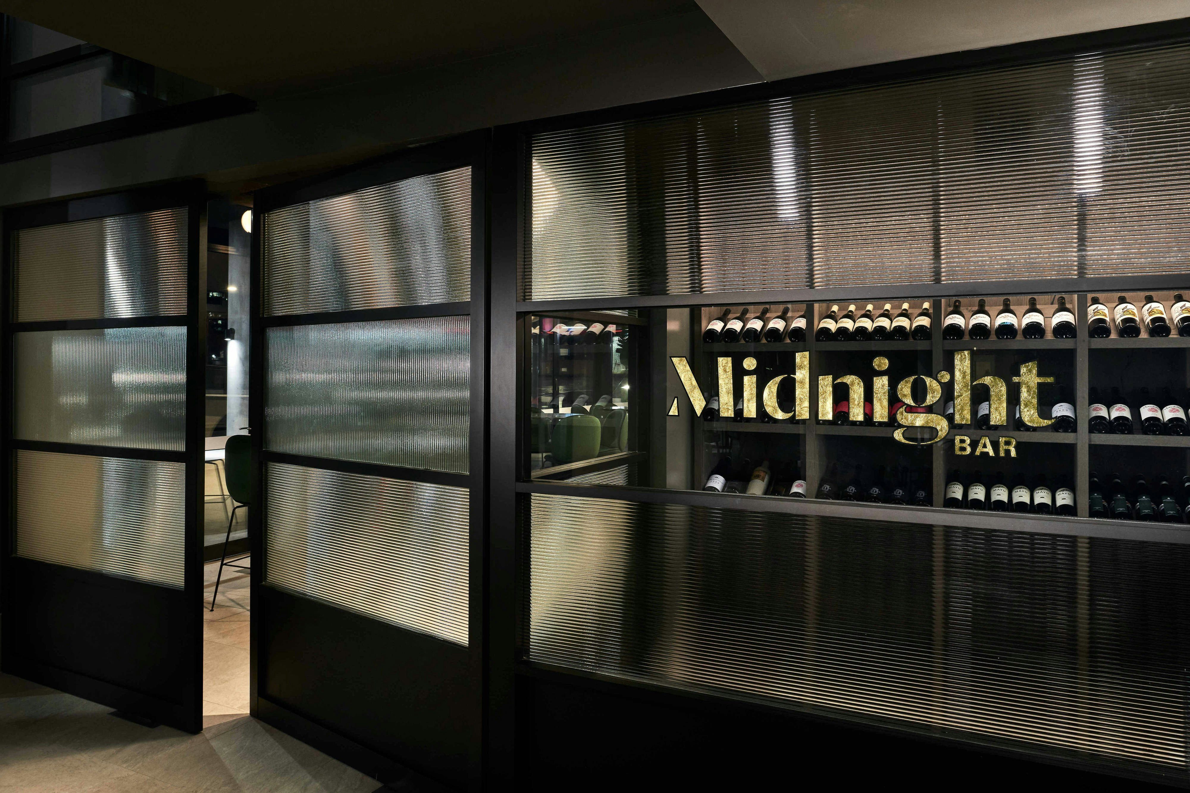 Midnight Hotel Autograph Collection 11/27