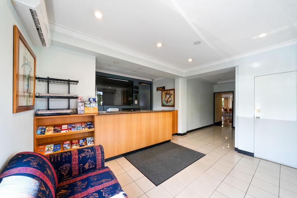 WM Hotel Bankstown 2/56