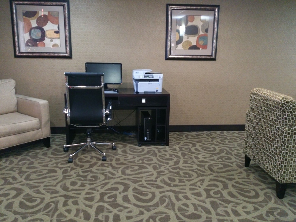 Comfort Inn Jackson I-40 30/33