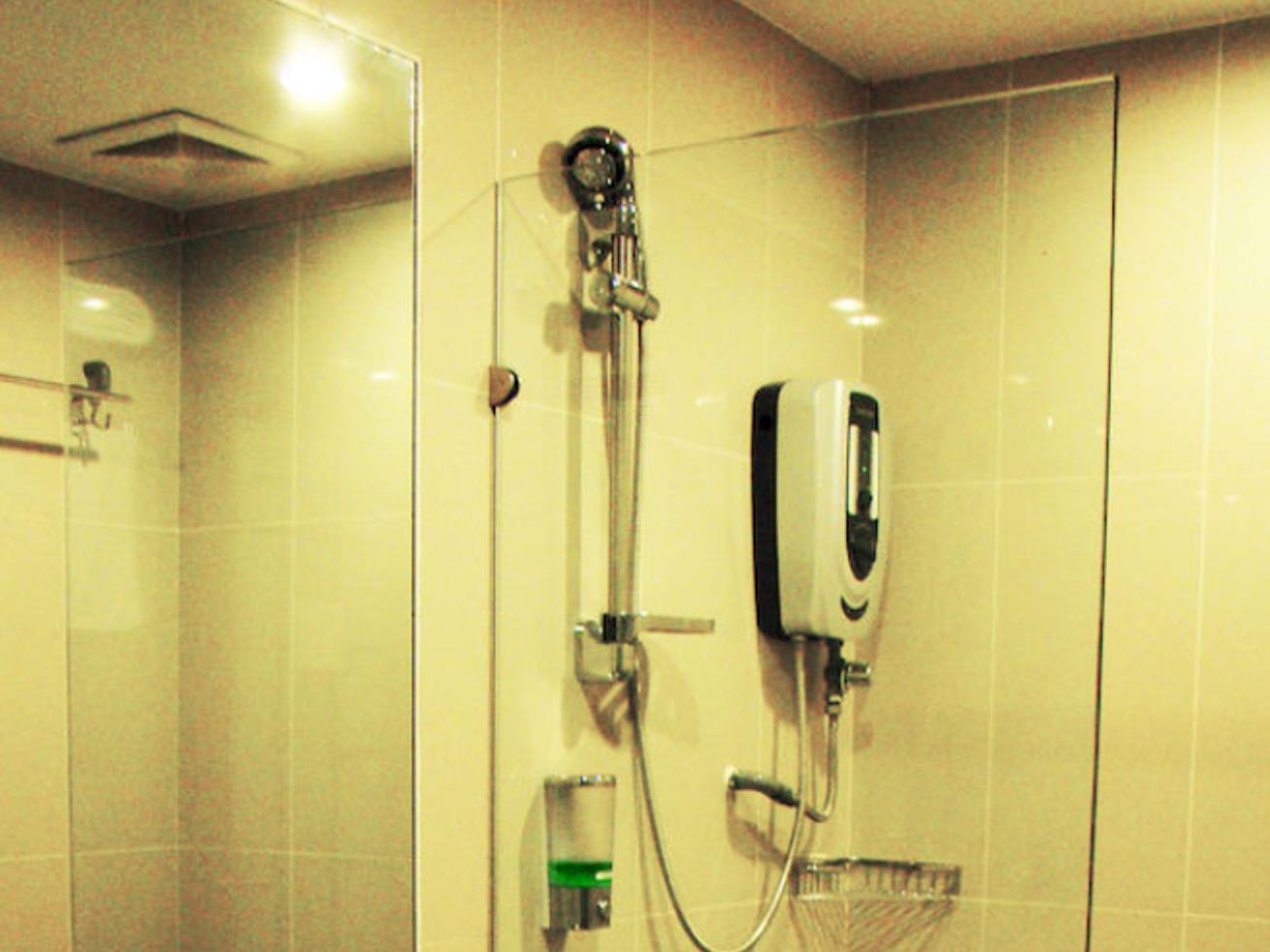 Adel Hotel 31/31
