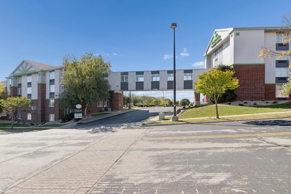 Wyndham Garden Madison Fitchburg 63/69