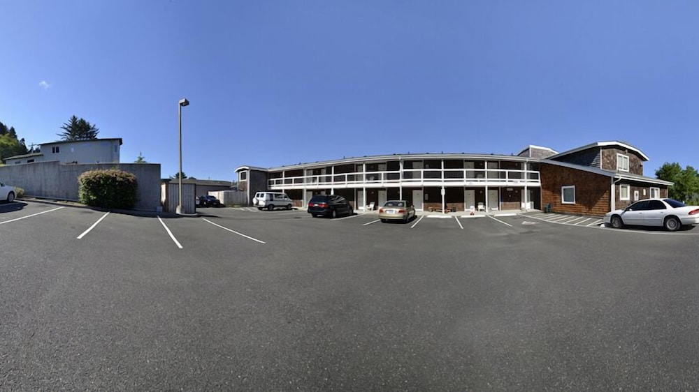 Travelodge By Wyndham Depoe Bay 4/50